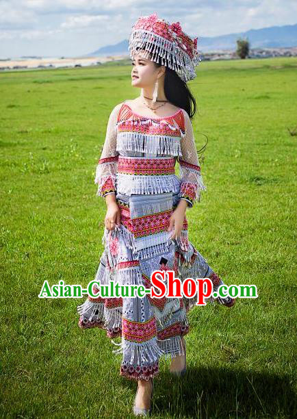 China Ethnic Fashion Miao Nationality Wedding Bride Clothing Top Quality Yunnan Folk Dance Dress with Headdress