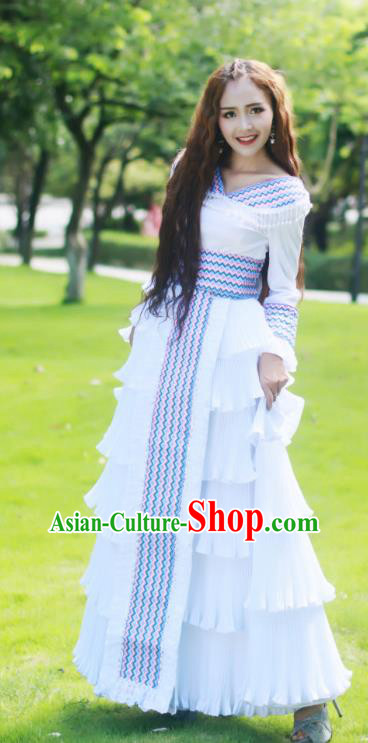 Top Quality China Yao National White Dress Apparels Guizhou Minority Ethnic Bride Costumes Festival Celebration Dance Clothing