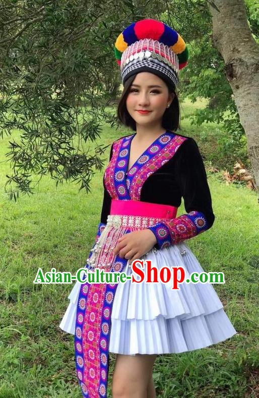 China Yi Minority Black Velvet Blouse and Skirt Nationality Stage Performance Costumes Ethnic Women Dance Clothing with Hat