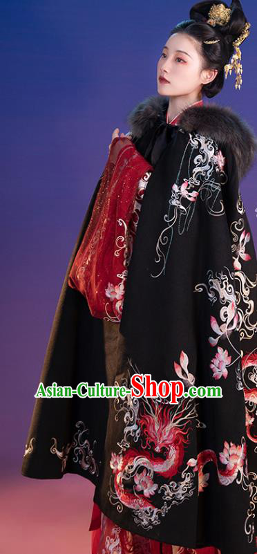 Traditional China Jin Dynasty Clothing Ancient Imperial Concubine Embroidered Black Cloak