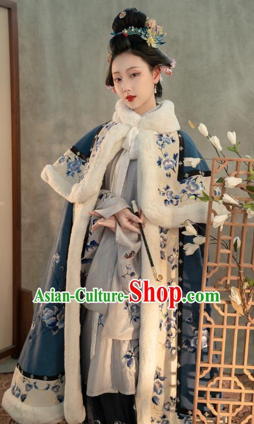 China Ancient Ming Dynasty Noble Mistress Blue Cloak Traditional Hanfu Embroidered Clothing for Women