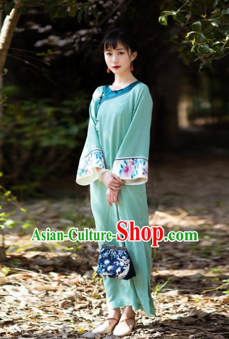 China Qing Dynasty Women Dress National Cheongsam Classical Costume Traditional Embroidered Pattern Light Green Silk Qipao