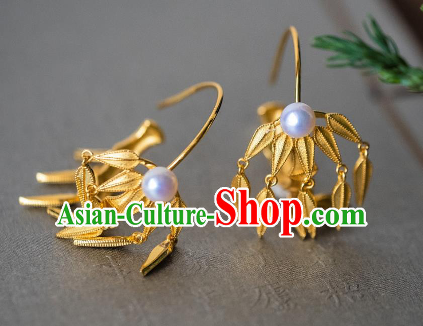 China Traditional Ancient Court Bamboo Leaf Ear Jewelry Ming Dynasty Empress Gilding Pearl Earrings