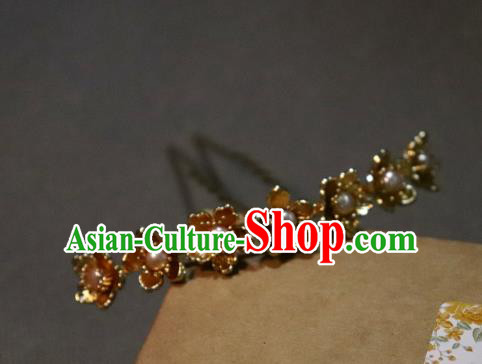 China Ancient Princess Golden Plum Hairpin Handmade Hair Accessories Traditional Ming Dynasty Pearls Hair Clip