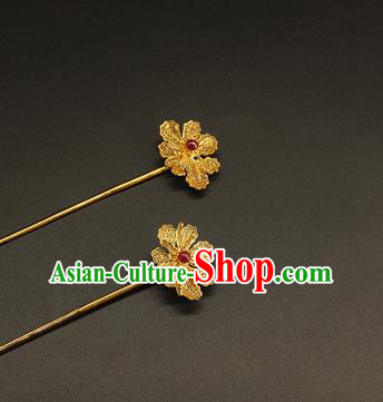 China Traditional Gilding Hair Stick Handmade Hair Accessories Ancient Ming Dynasty Empress Hairpin