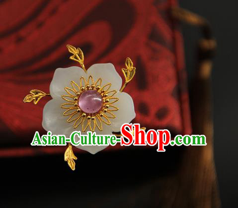 China Traditional Ming Dynasty Jade Plum Hair Stick Handmade Court Hairpin Ancient Empress Hair Accessories