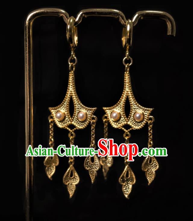 China Ancient Golden Ginkgo Leaf Ear Jewelry Traditional Tang Dynasty Imperial Concubine Pearls Earrings