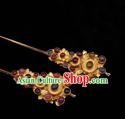 China Handmade Hair Accessories Ancient Empress Golden Hair Stick Traditional Ming Dynasty Gems Hairpin