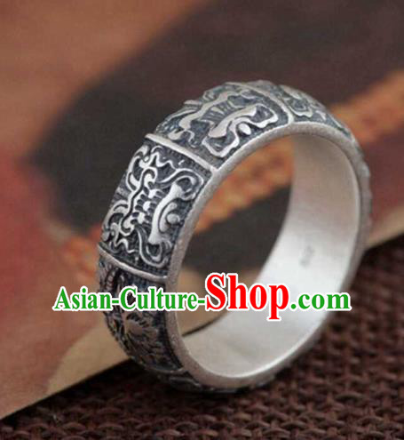 China Traditional Handmade Carving Silver Bracelet National Bangle Accessories