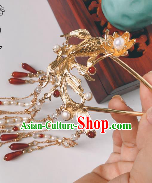 China Ming Dynasty Agate Tassel Hair Stick Traditional Hanfu Hair Accessories Ancient Princess Golden Fish Hairpin