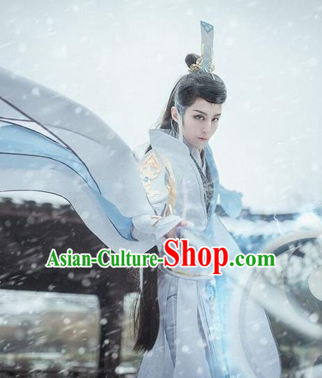 Chinese Cosplay Taoist Priest Swordsman White Hanfu Clothing Traditional Ancient Knight Costume for Men