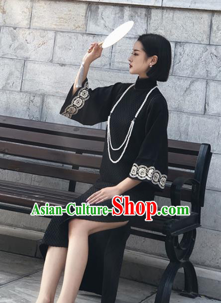 Chinese Traditional Black Silk Cheongsam Costume Republic of China Mandarin Qipao Dress for Women