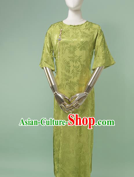 Chinese Traditional Light Green Silk Cheongsam Costume Republic of China Mandarin Qipao Dress for Women