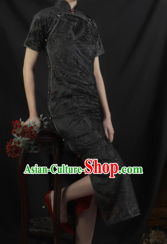 Chinese Traditional Black Velvet Cheongsam Costume Republic of China Mandarin Qipao Dress for Women