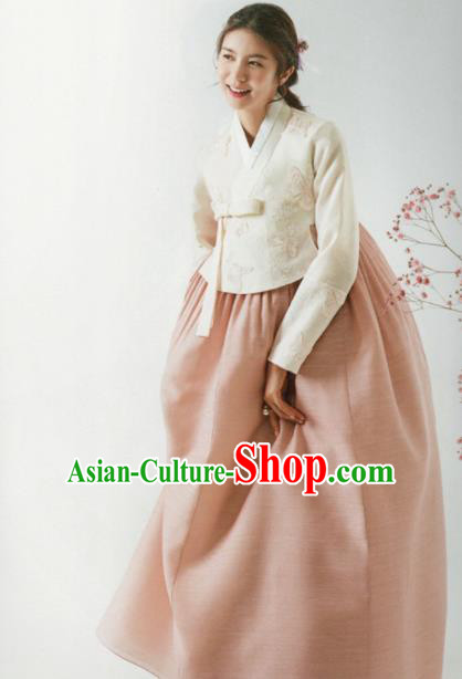 Korean Traditional Hanbok Bride Embroidered White Blouse and Pink Dress Outfits Asian Korea Wedding Fashion Costume for Women