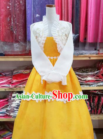 Korean Traditional Court Hanbok Garment White Blouse and Yellow Dress Asian Korea Fashion Costume for Women