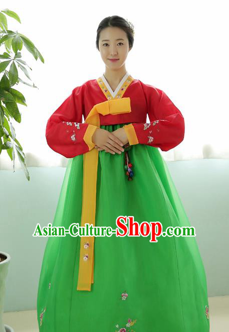 Korean Traditional Court Hanbok Garment Red Blouse and Green Dress Asian Korea Fashion Costume for Women