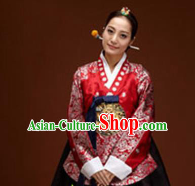 Korean Traditional Court Hanbok Garment Red Blouse and Dress Asian Korea Fashion Costume for Women