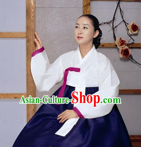 Korean Traditional Bride Mother Hanbok White Satin Blouse and Navy Dress Garment Asian Korea Fashion Costume for Women