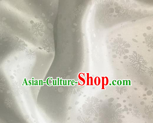 Asian Chinese Classical Snowflake Pattern Design White Brocade Jacquard Fabric Traditional Cheongsam Silk Material