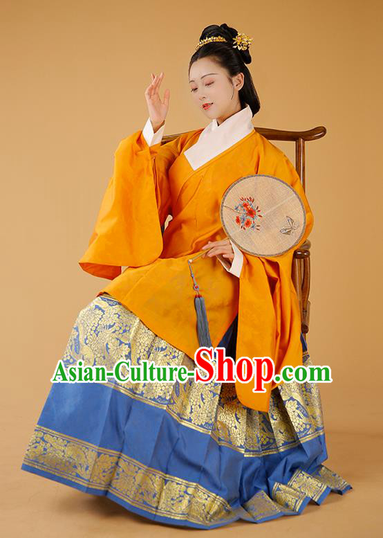 Traditional Chinese Ming Dynasty Imperial Consort Orange Blouse and Skirt Ancient Patrician Dowager Historical Costumes for Women