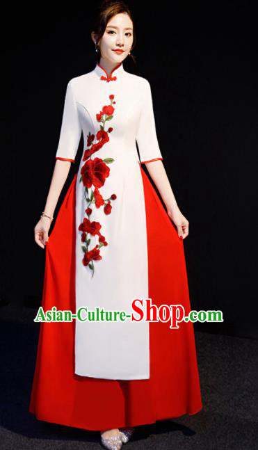 Chinese Spring Festival Gala Embroidered Red Peach Blossom Middle Sleeve Qipao Dress Traditional Compere Cheongsam Costume for Women