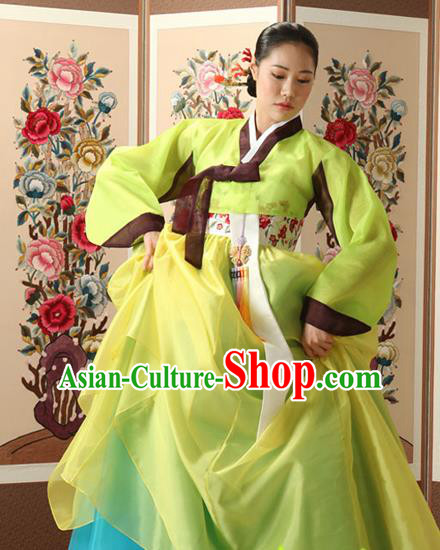 Korean Traditional Court Queen Hanbok Green Blouse and Yellow Dress Garment Asian Korea Fashion Costume for Women