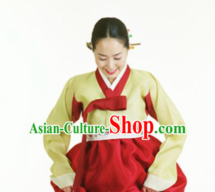 Korean Traditional Dance Hanbok Green Blouse and Red Dress Garment Asian Korea Fashion Costume for Women