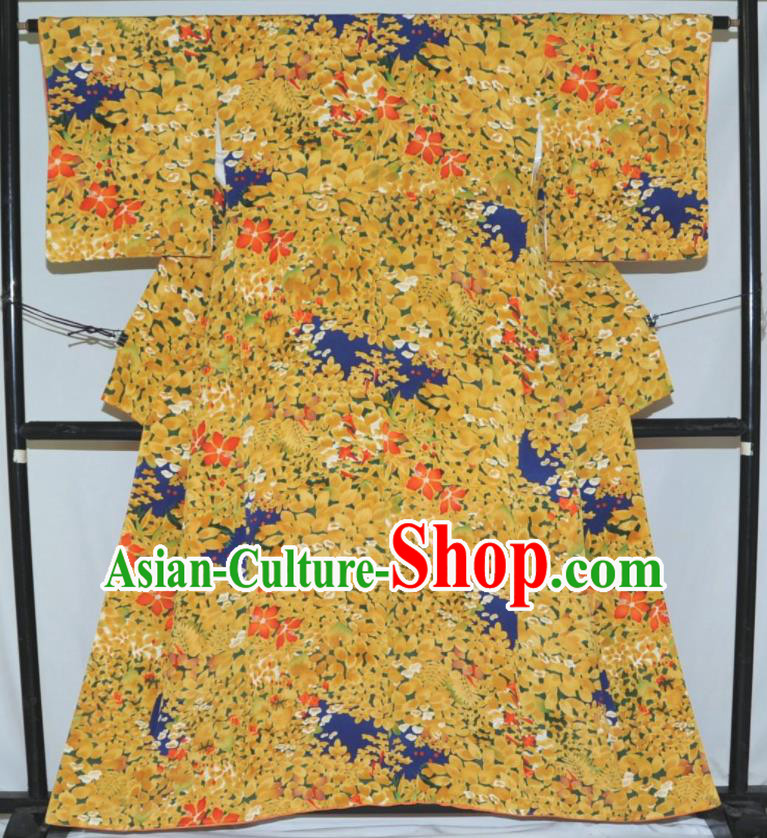 Traditional Japan Geisha Printing Yellow Flowers Furisode Kimono Asian Japanese Fashion Apparel Costume for Women