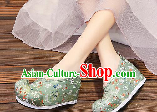 Chinese Traditional Classical Pattern Green Satin Embroidered Shoes Princess Shoes Opera Shoes Hanfu Shoes for Women