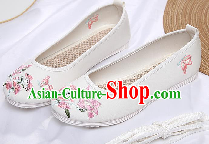 Chinese Traditional White Embroidered Flowers Butterfly Shoes Opera Shoes Hanfu Shoes Wedding Shoes for Women