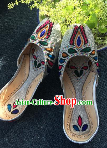 Asian India Traditional Embroidered Argent Leather Shoes Indian Handmade Shoes for Women