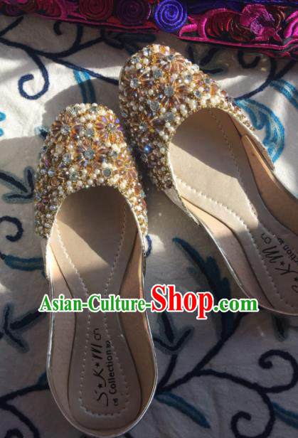 Asian India Traditional Wedding Embroidered Light Golden Shoes Indian Handmade Shoes for Women