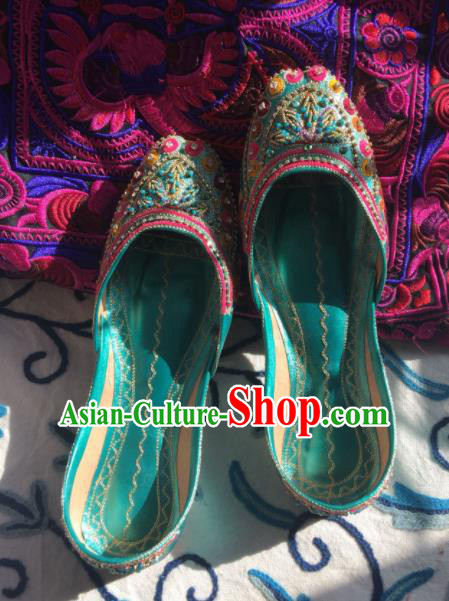 Asian India Traditional Embroidered Beads Green Leather Shoes Indian Handmade Shoes for Women