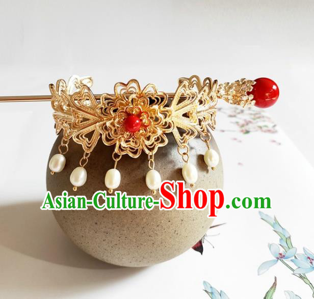 Traditional Chinese Golden Hairdo Crown and Red Bead Hairpin Headdress Ancient Swordsman Hair Accessories for Women