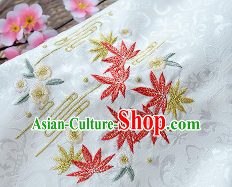 Chinese Traditional Embroidered Maple Leaf White Silk Applique Accessories Embroidery Patch