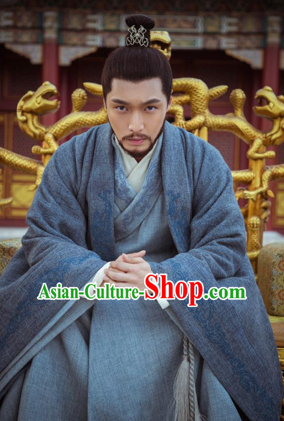 Chinese Drama Ming Dynasty Ancient Emperor Zhu Qizhen Replica Costumes and Headpiece Complete Set