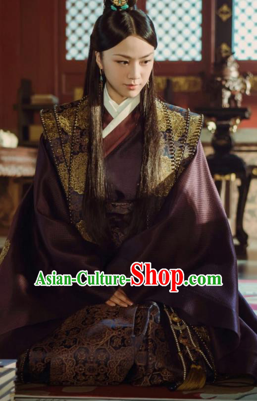 Ancient Drama Chinese Ming Dynasty Noble Consort Sun Ruowei Replica Costumes and Headpiece Complete Set