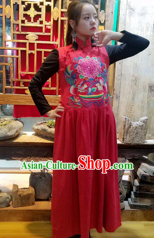 Traditional Chinese Embroidered Peony Red Sleeveless Dress National Cheongsam Costume for Women