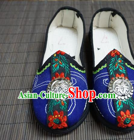 Traditional Chinese Ethnic Female Blue Shoes Handmade Yunnan National Shoes Hanfu Shoes for Women