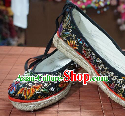 Traditional Chinese Ethnic Black Embroidered Beads Shoes Handmade Yunnan National Shoes Wedding Shoes for Women