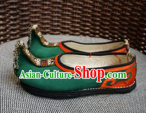 Traditional Chinese Embroidered Ethnic Wedding Green Shoes Yunnan National Shoes for Women