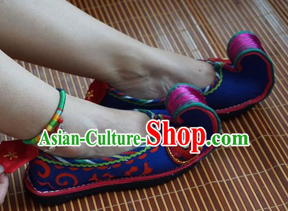 Traditional Chinese Ethnic Shoes Deep Blue Embroidered Shoes Yunnan National Wedding Shoes for Women