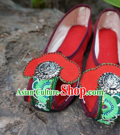 Traditional Chinese Ethnic Silver Red Shoes Embroidered Shoes Yunnan National Wedding Shoes for Women