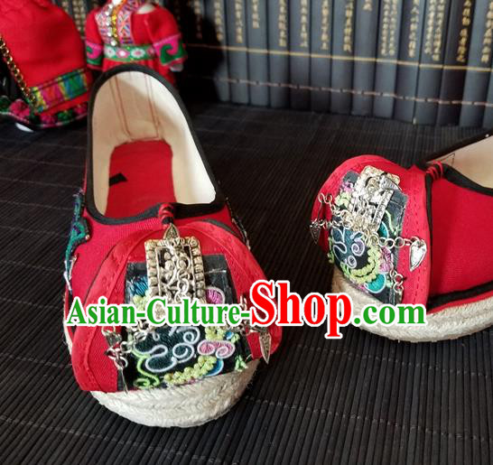 Traditional Chinese Ethnic Bride Red Shoes Handmade Yunnan National Silver Tassel Shoes Wedding Shoes for Women