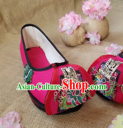 Traditional Chinese Handmade Rosy Cloth Shoes Yunnan National Shoes Embroidered Shoes for Women