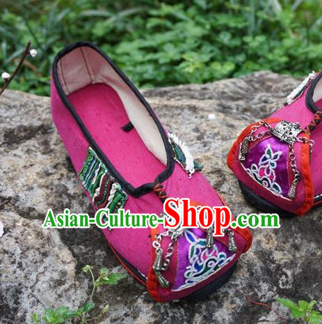 Traditional Chinese Ethnic Embroidered Rosy Shoes Handmade Yunnan National Shoes Hanfu Dress for Women