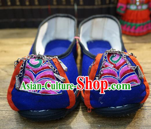 Traditional Chinese Ethnic Embroidered Blue Shoes Handmade Yunnan National Shoes Hanfu Dress for Women