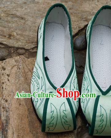 Traditional Chinese Green Embroidered Shoes National Ethnic Wedding Shoes Hanfu Shoes for Women