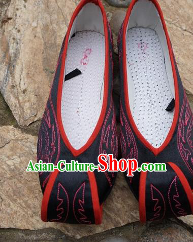 Traditional Chinese Black Embroidered Shoes National Ethnic Wedding Shoes Hanfu Shoes for Women